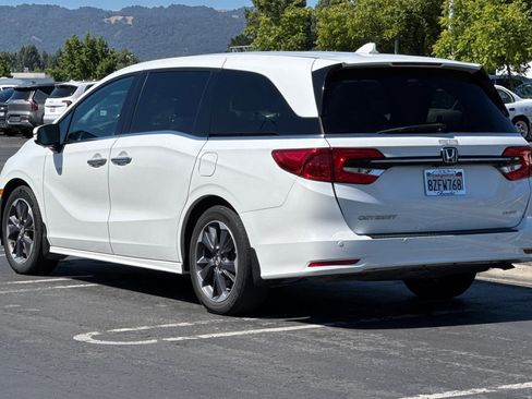 Used 2022 Honda Odyssey Elite image 6