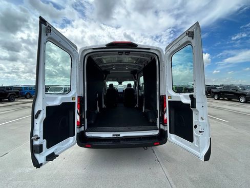 Used 2022 Ford E-Transit Medium Roof w/ Load Area Protection Package image 32