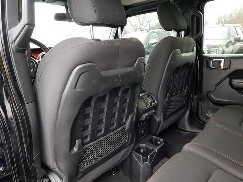 Used 2021 Jeep Wrangler Unlimited Rubicon image 6