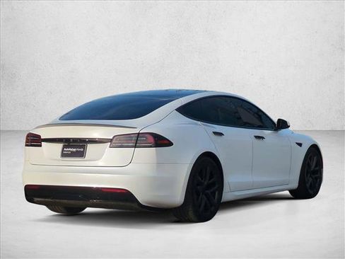 Used 2024 Tesla Model S Plaid image 5
