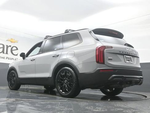 Used 2022 Kia Telluride SX w/ SX Prestige Package image 5