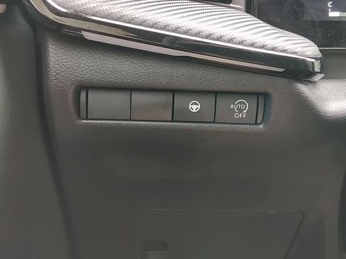 Certified 2025 Nissan Kicks SR FWD image 25