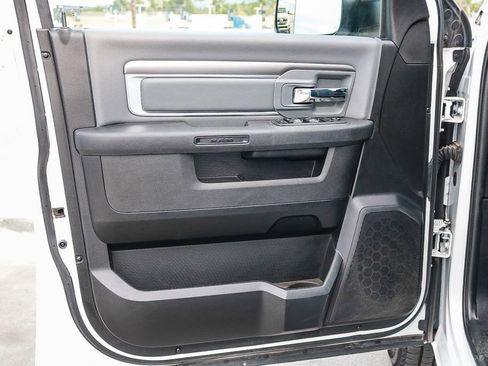 Certified 2023 RAM 1500 Classic SLT w/ Trailer & Traction Group image 22