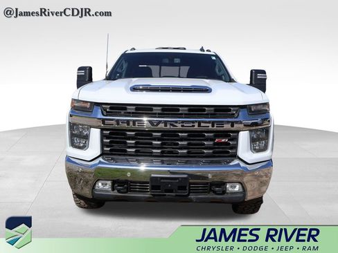 Used 2020 Chevrolet Silverado 2500 LT w/ Texas Edition image 4