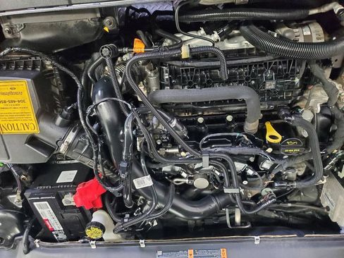 Used 2019 Ford Fusion SE FWD image 4