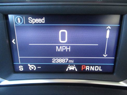 Used 2024 Chevrolet Equinox LT image 18