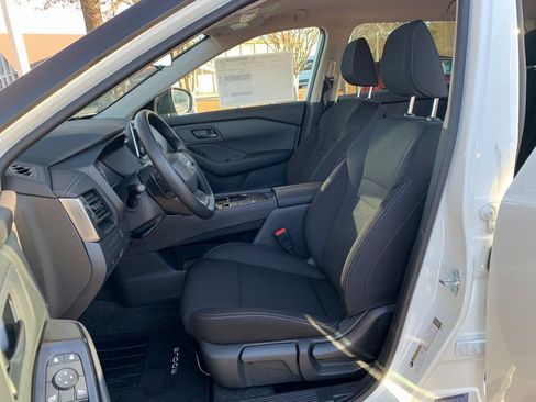 New 2026 Nissan Rogue S image 18