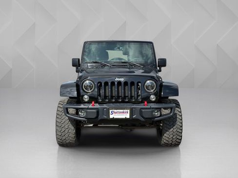 Used 2016 Jeep Wrangler Unlimited Rubicon AWD/4WD image 2