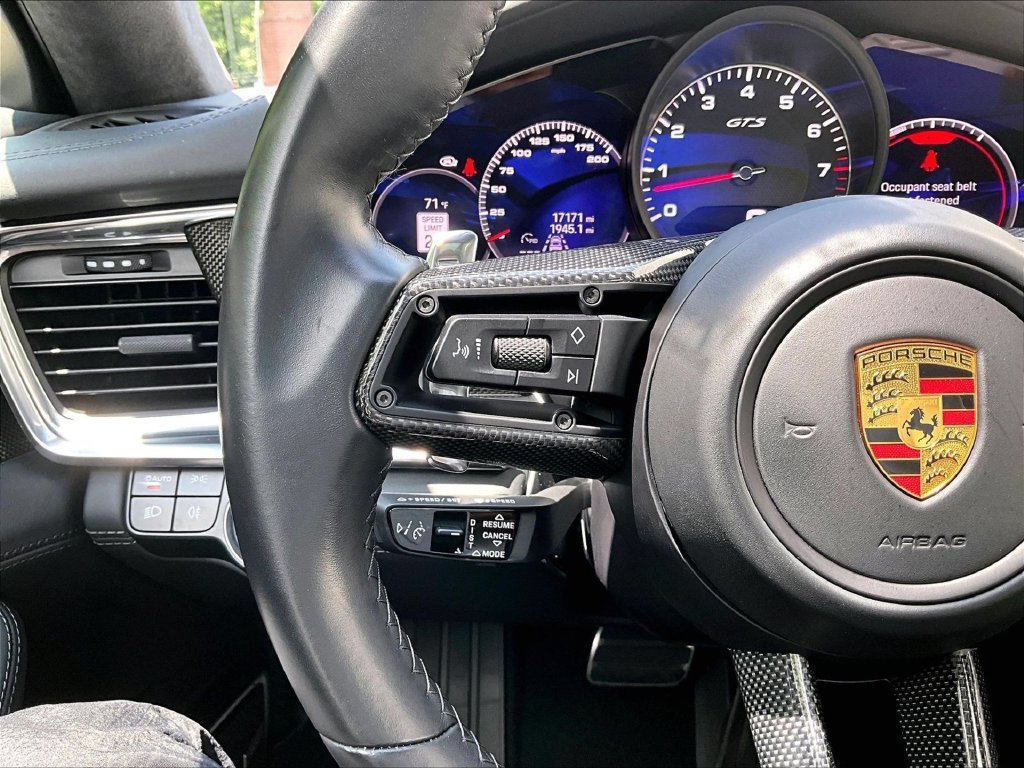 Used 2022 Porsche Panamera GTS AWD/4WD image 23