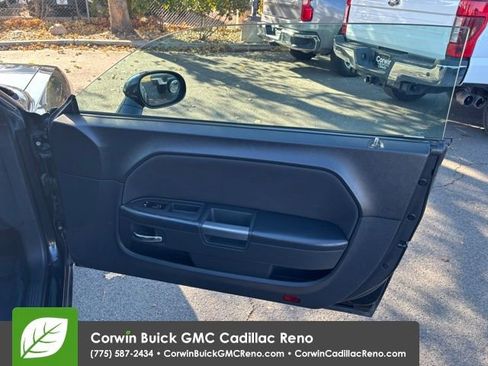 Used 2014 Dodge Challenger R/T image 16