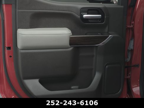 Used 2021 GMC Sierra 1500 SLT w/ SLT Premium Plus Package AWD/4WD image 30