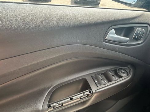Used 2013 Ford Escape Titanium w/ Parking Technology Pkg AWD/4WD image 32