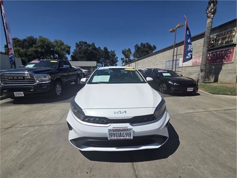 Used 2023 Kia Forte LXS FWD image 2