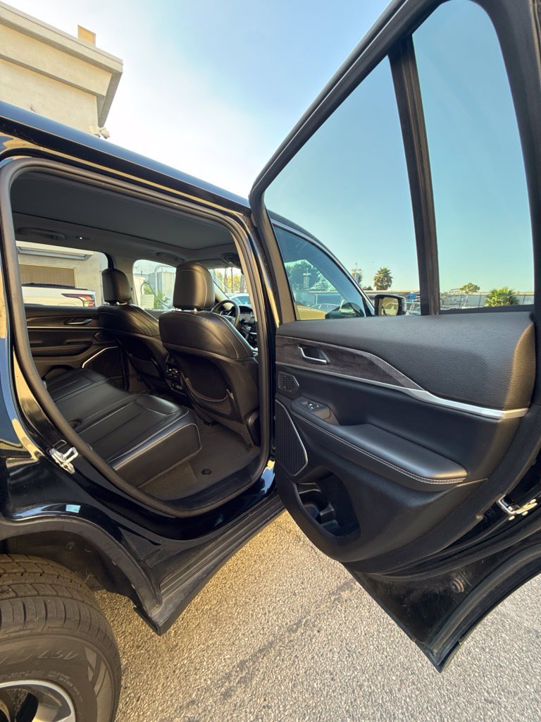 Used 2023 Jeep Grand Cherokee 4WD 4xe image 19