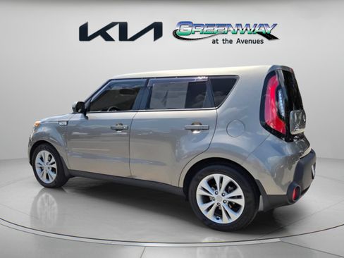 Used 2015 Kia Soul + FWD image 5