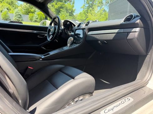 Certified 2024 Porsche 718 Cayman GTS RWD image 21
