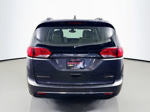 Used 2020 Chrysler Pacifica Limited FWD image 7