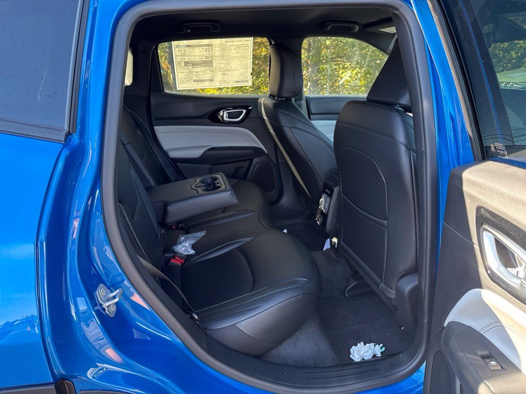 New 2026 Jeep Compass Limited AWD/4WD image 23