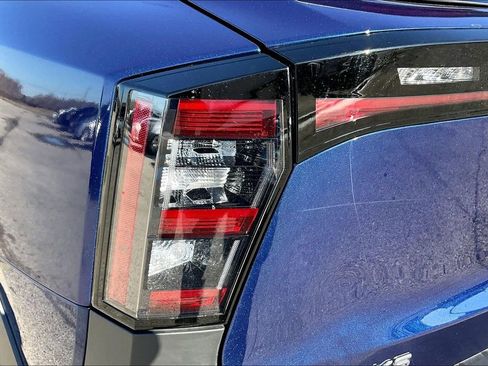 Used 2025 Nissan Kicks SR FWD image 20