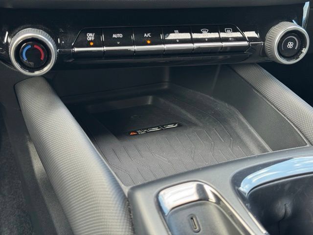 Used 2026 Chevrolet Equinox EV RS AWD/4WD image 18