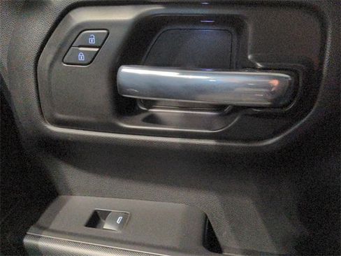 Used 2021 Chevrolet Silverado 1500 Custom Trail Boss image 18