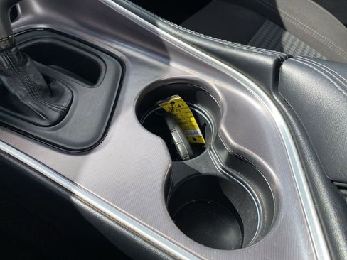 Used 2021 Dodge Challenger SXT image 32