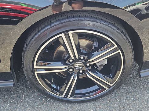 Used 2024 Honda Accord Sport image 9