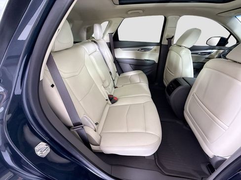 Used 2019 Cadillac XT5 Luxury FWD image 23