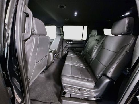 Used 2023 Chevrolet Suburban LT AWD/4WD image 18
