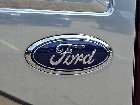 Used 2017 Ford F150 King Ranch w/ Equipment Group 601A Luxury AWD/4WD image 32
