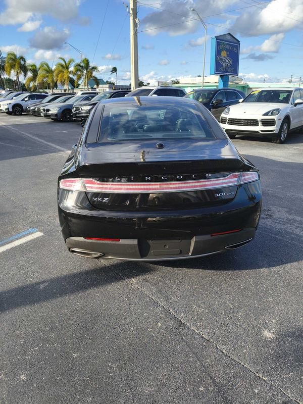Used 2017 Lincoln MKZ Reserve w/ Luxury Package AWD/4WD image 4
