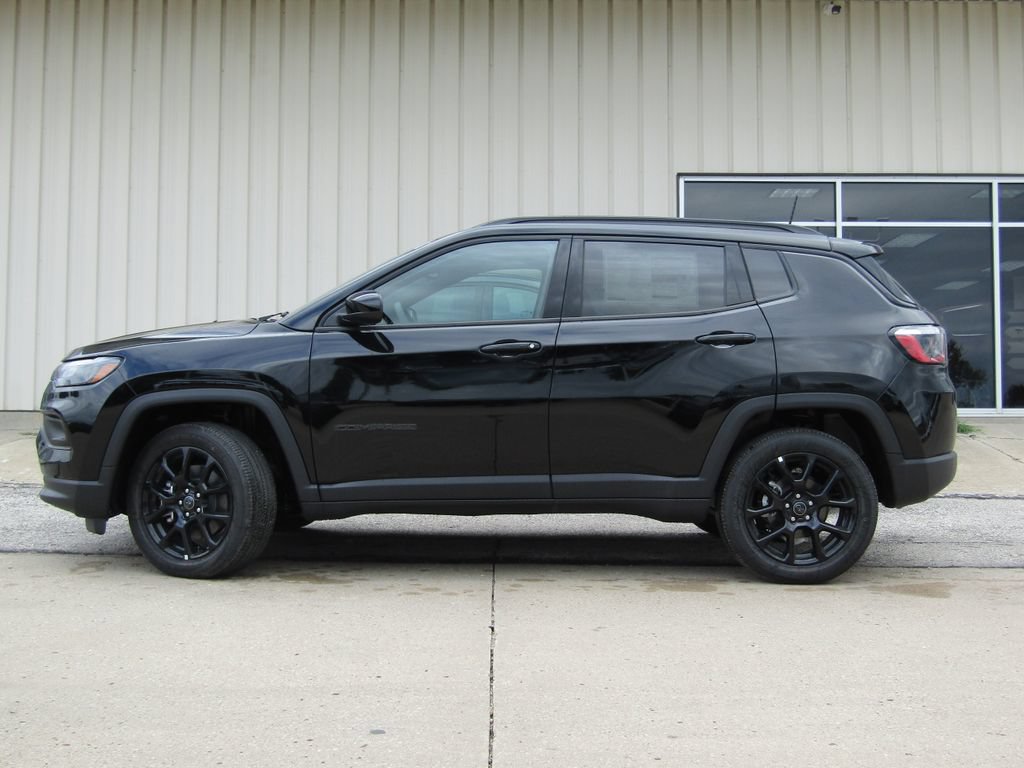 New 2026 Jeep Compass Latitude AWD/4WD image 11