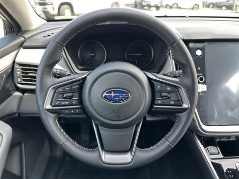 Used 2025 Subaru Outback Premium image 16