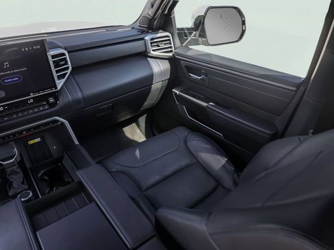 Used 2022 Toyota Tundra Platinum AWD/4WD image 29