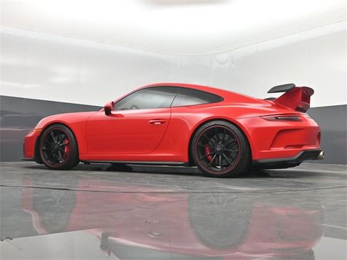 Used 2018 Porsche 911 GT3 image 41