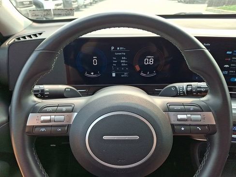 Used 2025 Hyundai Kona SEL AWD/4WD image 18