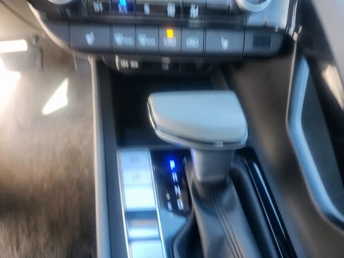 Used 2025 Hyundai Elantra SEL image 14