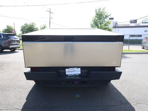 Used 2024 Tesla Cybertruck Cyberbeast AWD/4WD image 4
