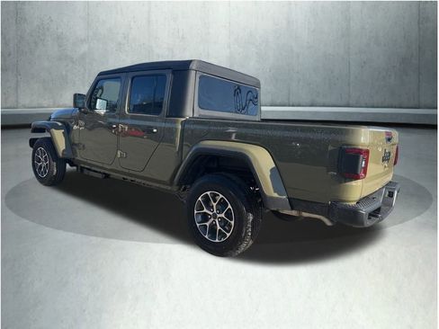 New 2026 Jeep Gladiator Sport image 3