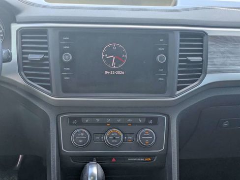 Used 2021 Volkswagen Atlas Cross Sport SE FWD image 18