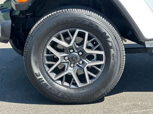 Certified 2024 Jeep Wrangler Sahara image 25