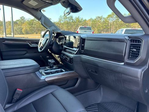 Used 2023 Chevrolet Silverado 1500 RST image 11