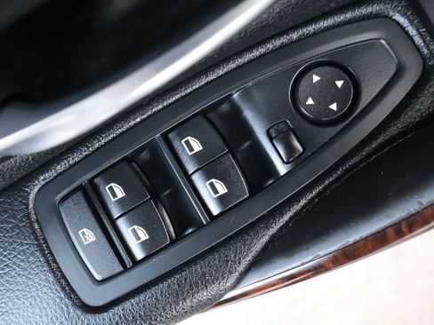 Used 2014 BMW 320i xDrive Sedan image 27