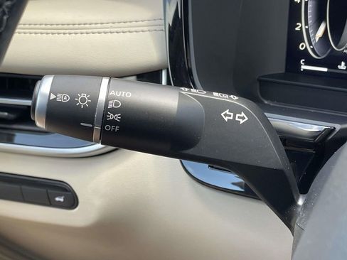 Used 2025 INFINITI QX60 Sensory AWD/4WD image 13