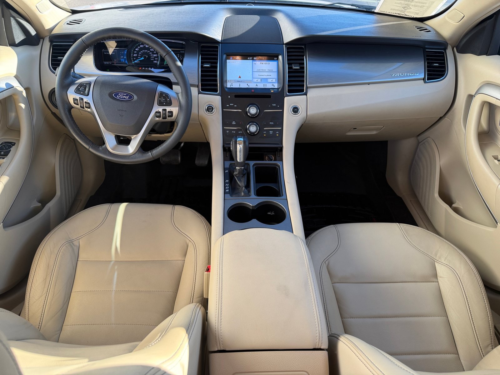 Used 2018 Ford Taurus SEL w/ Equipment Group 201A FWD image 15