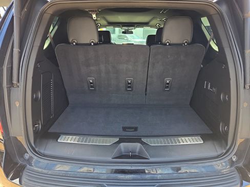 Used 2023 Chevrolet Tahoe RST w/ Luxury Package RWD image 21