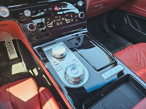 Used 2025 Genesis G80 3.5T Sport image 30