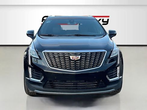 Used 2025 Cadillac XT5 Premium Luxury image 2