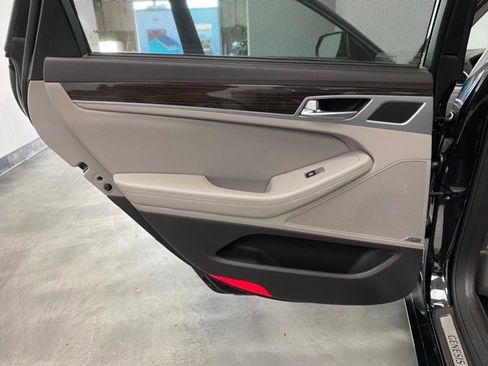 Used 2016 Hyundai Genesis 3.8 w/ Option Group 02 image 46