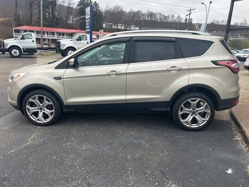 Used 2018 Ford Escape Titanium w/ Ford Safe & Smart Package image 3